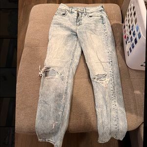 American Eagle stressed blue jeans